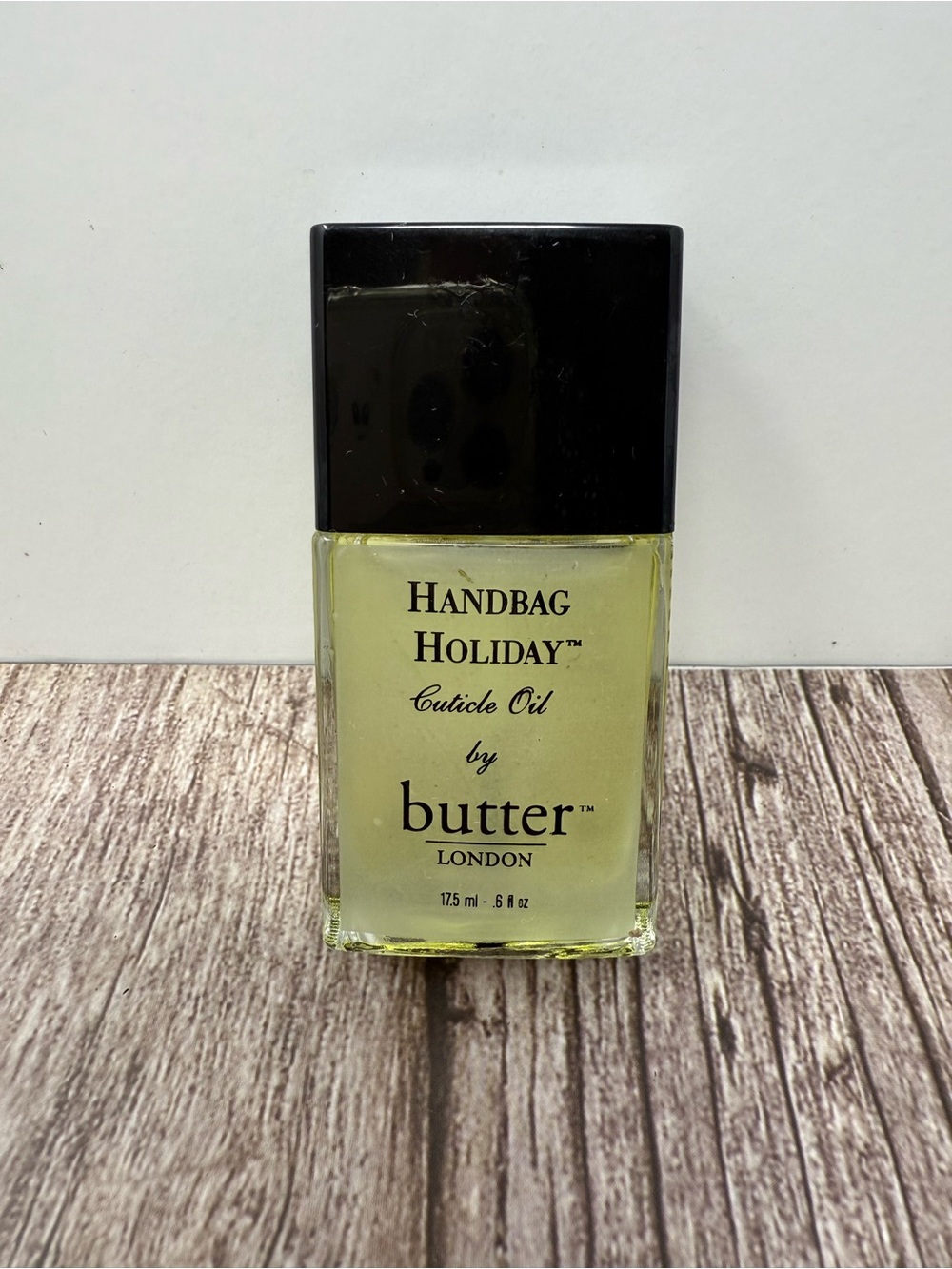 butter LONDON Handbag Holiday Cuticle Oil - Pale Yellow